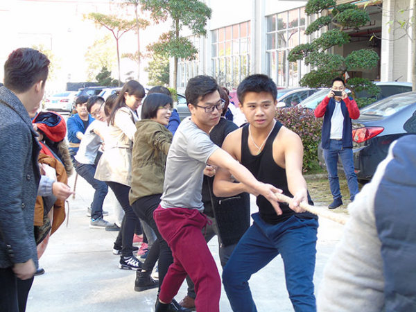 比出團(tuán)結(jié)，賽出風(fēng)采——牧童拔河比賽 